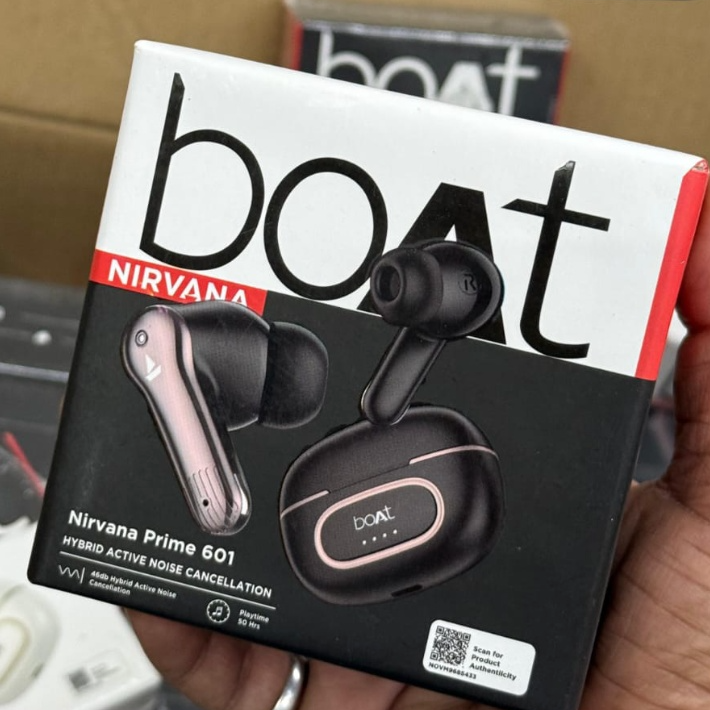Boat ear pod